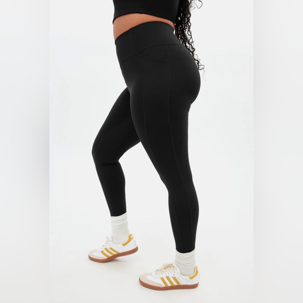 Girlfriend Collective Black Compressive Pocket Legging size M